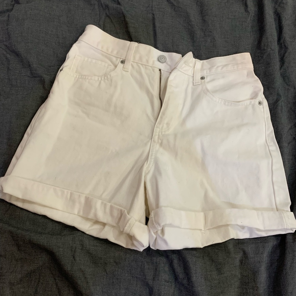 Uniqlo high-rise denim shorts, size 24 inch